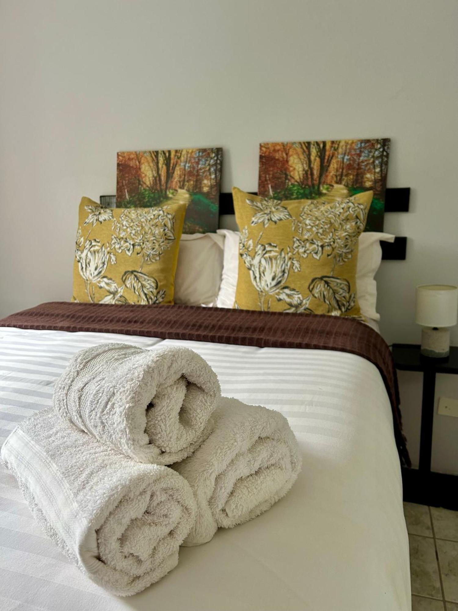 Skyfly Bed & Breakfast Manzini Exterior photo