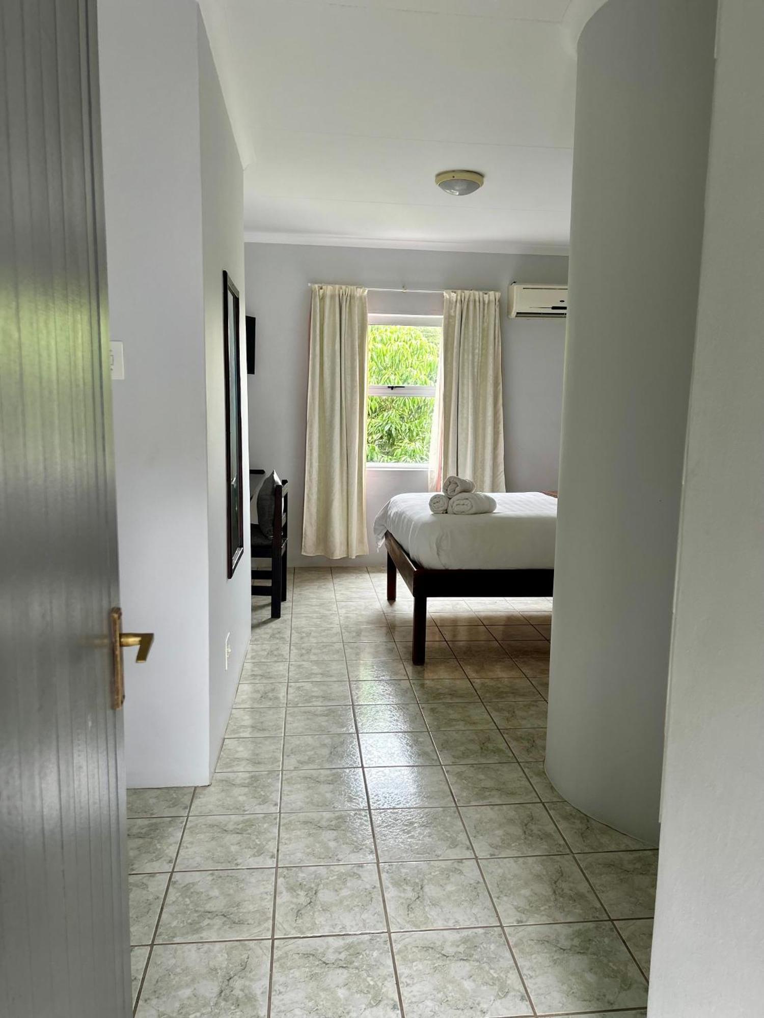 Skyfly Bed & Breakfast Manzini Exterior photo