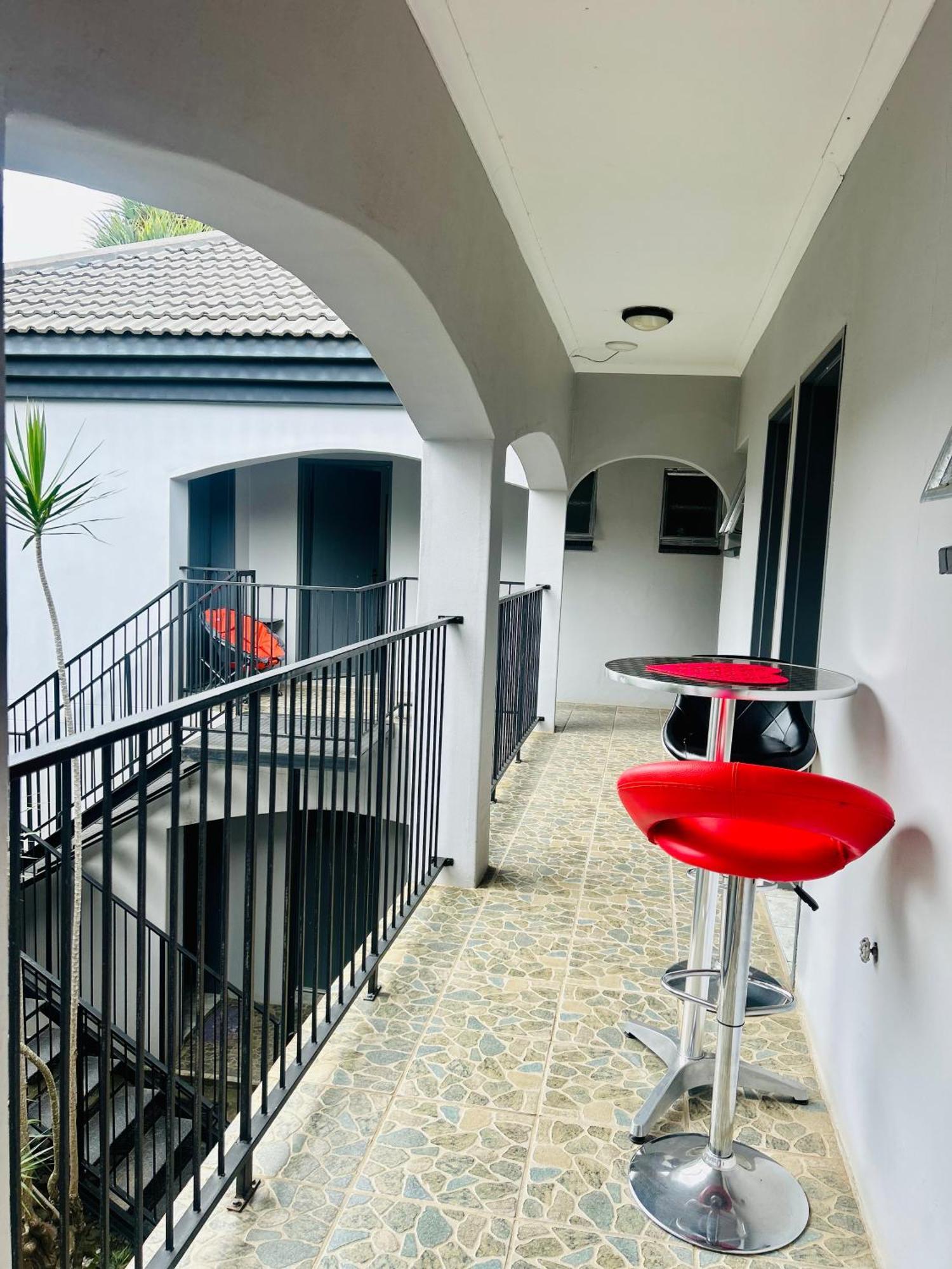 Skyfly Bed & Breakfast Manzini Exterior photo
