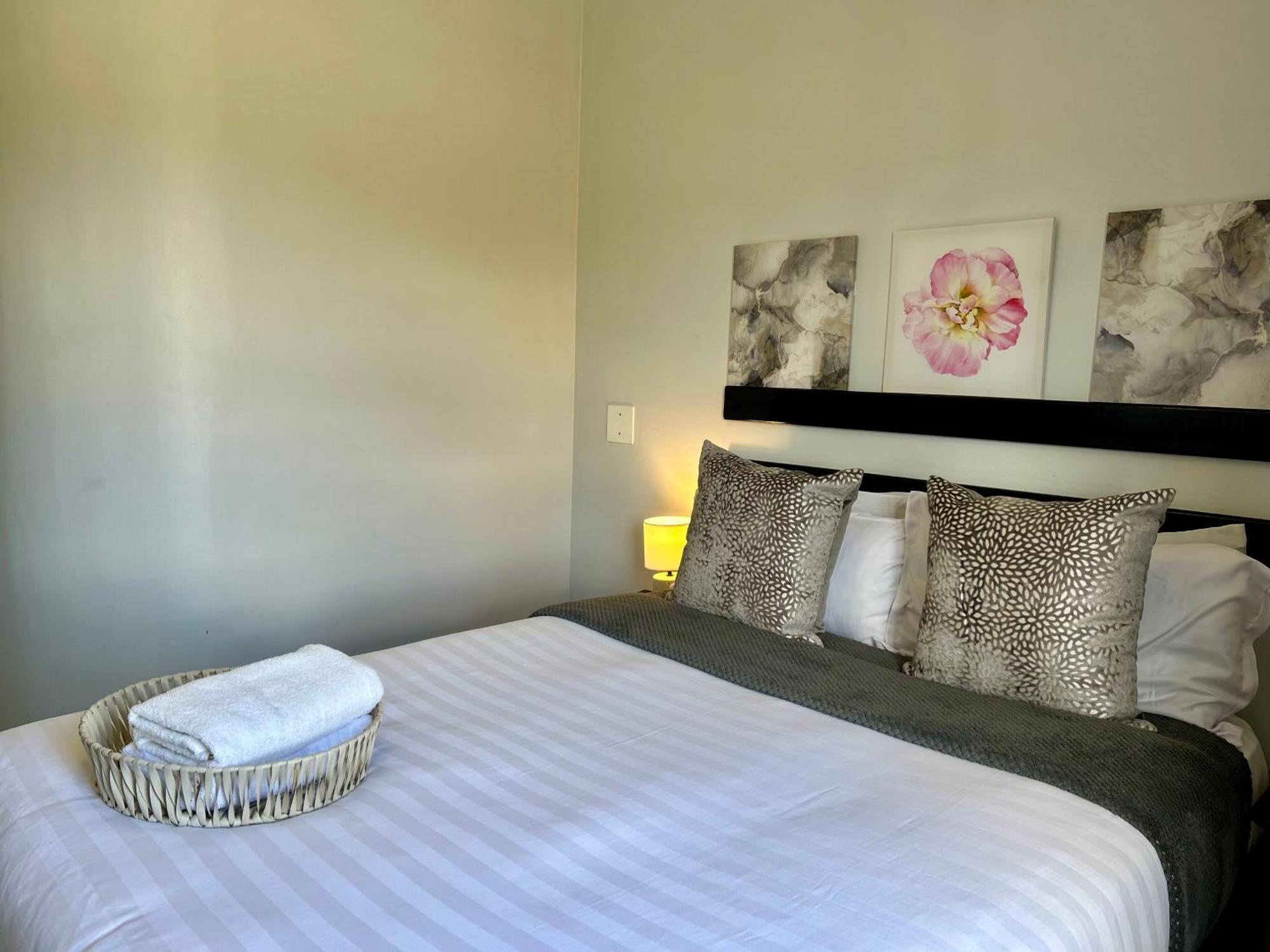 Skyfly Bed & Breakfast Manzini Exterior photo