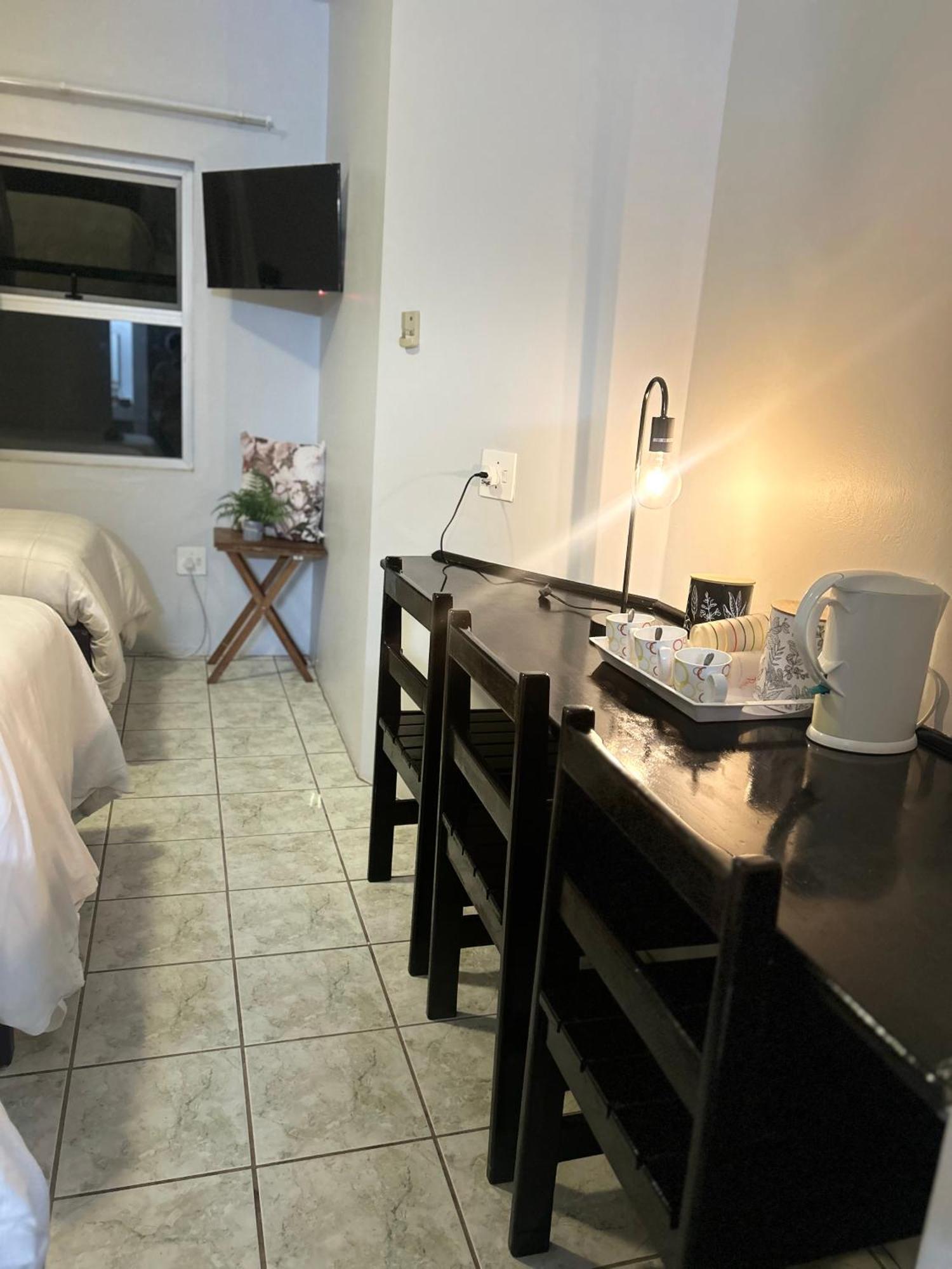 Skyfly Bed & Breakfast Manzini Exterior photo